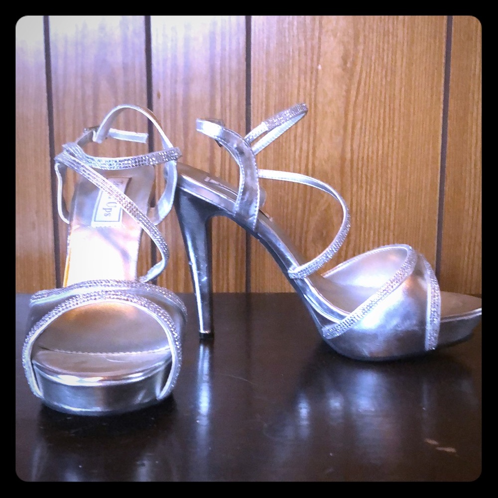 Touch ups silver platform sandals